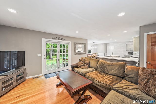 6 Plank Road, Prospect, CT 06712