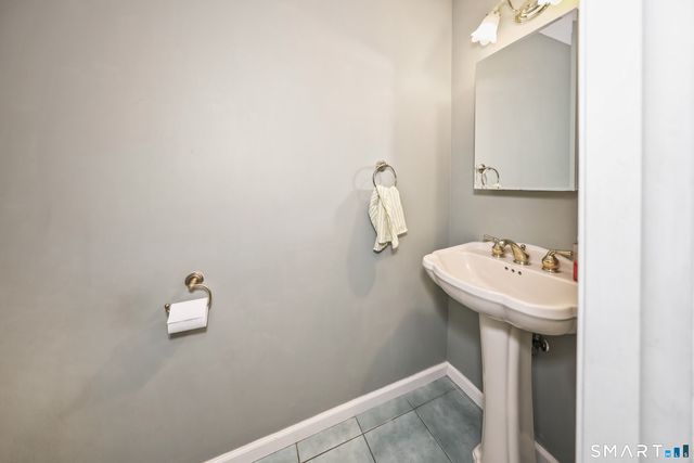 6 Plank Road, Prospect, CT 06712