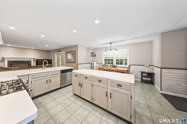 6 Plank Road, Prospect, CT 06712