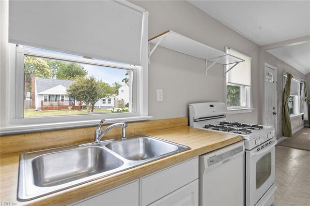 5380 Hummel DR, Norfolk, VA 23502