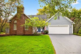 31 Rock Creek, Henrietta, NY 14534