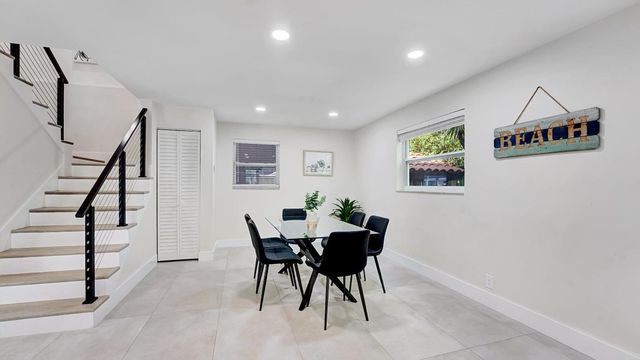 218 NE 10th Street, Delray Beach, FL 33444