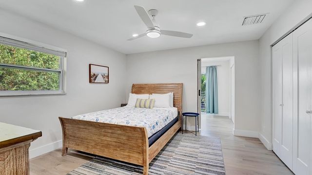 218 NE 10th Street, Delray Beach, FL 33444