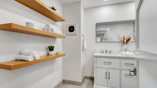 218 NE 10th Street, Delray Beach, FL 33444