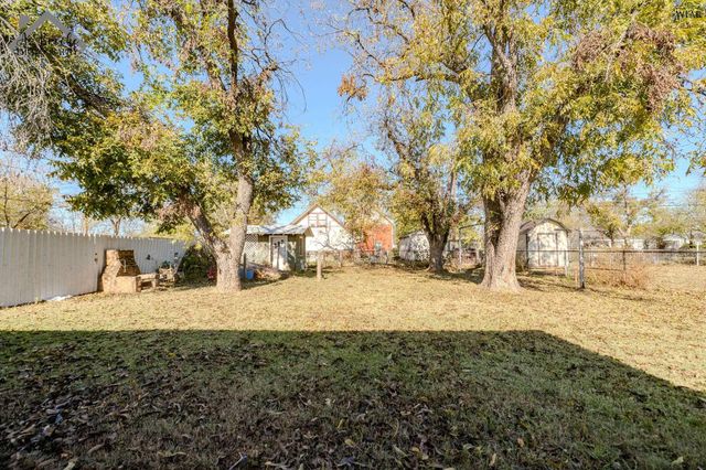 2414 WEDGEWOOD AVENUE, Wichita Falls, TX 76301