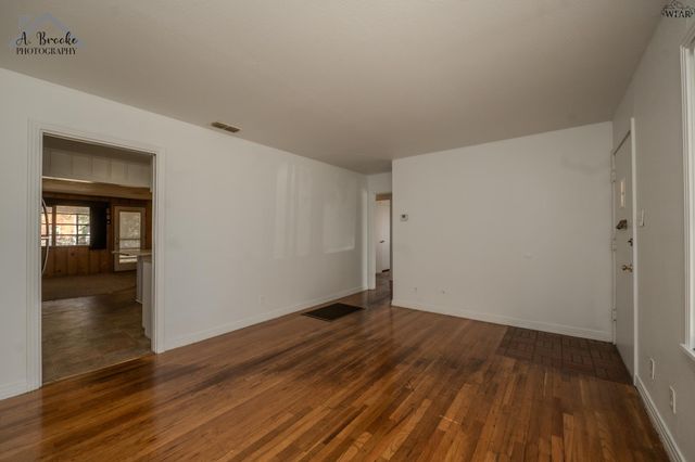 2414 WEDGEWOOD AVENUE, Wichita Falls, TX 76301