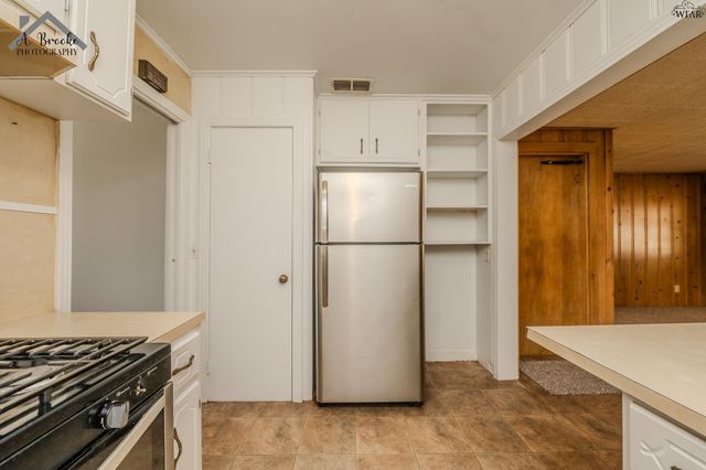 2414 WEDGEWOOD AVENUE, Wichita Falls, TX 76301