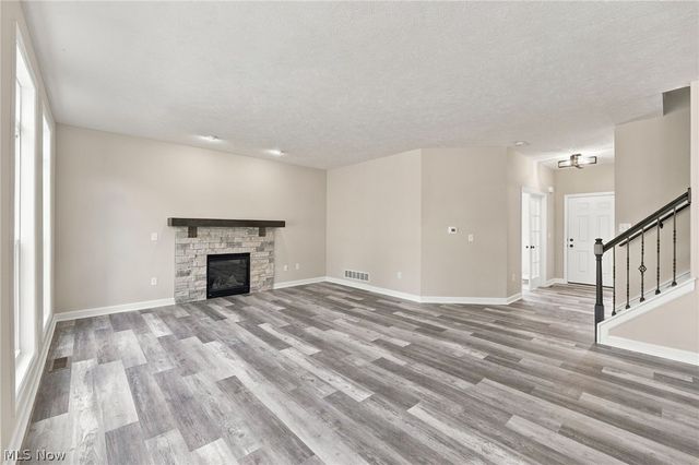 7469 Emerald Glen Avenue NW, Canal Fulton, OH 44614