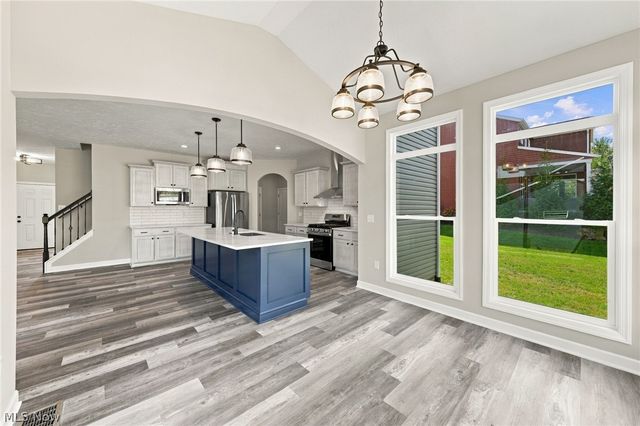 7469 Emerald Glen Avenue NW, Canal Fulton, OH 44614
