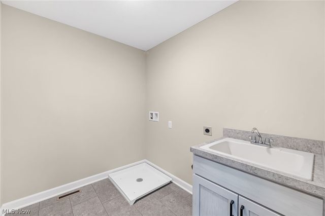 7469 Emerald Glen Avenue NW, Canal Fulton, OH 44614