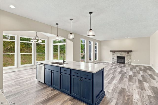 7469 Emerald Glen Avenue NW, Canal Fulton, OH 44614