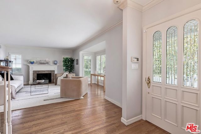 169 S Gretna Green Way, Los Angeles, CA 90049
