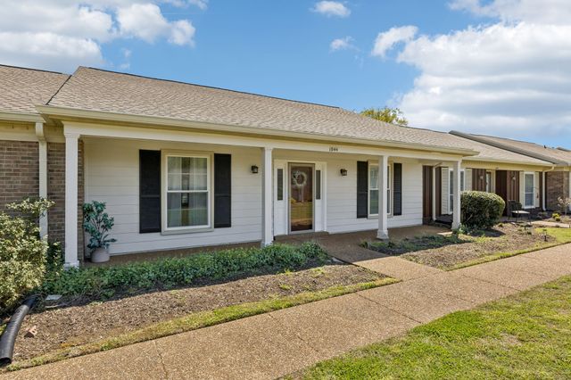 1044 Todd Preis Dr, Nashville, TN 37221