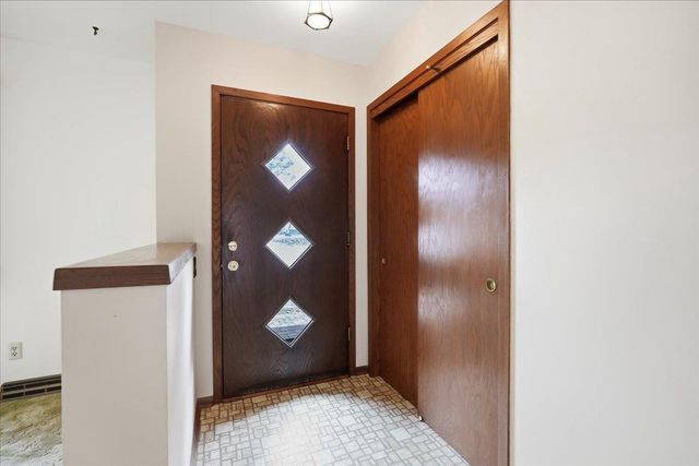 5005 Highland Drive, Mcfarland, WI 53558