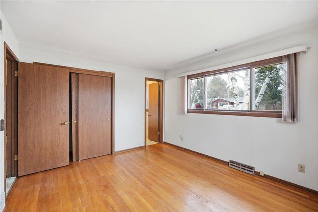 5005 Highland Drive, Mcfarland, WI 53558