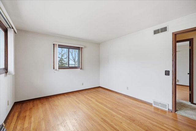 5005 Highland Drive, Mcfarland, WI 53558