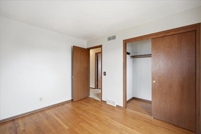 5005 Highland Drive, Mcfarland, WI 53558