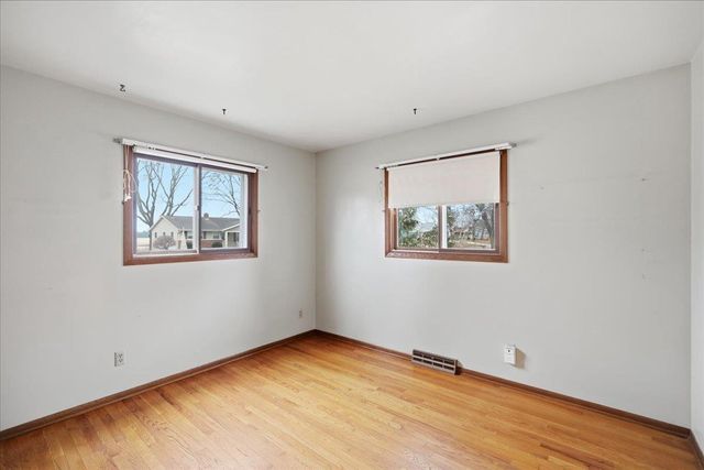 5005 Highland Drive, Mcfarland, WI 53558