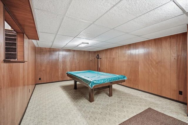 5005 Highland Drive, Mcfarland, WI 53558