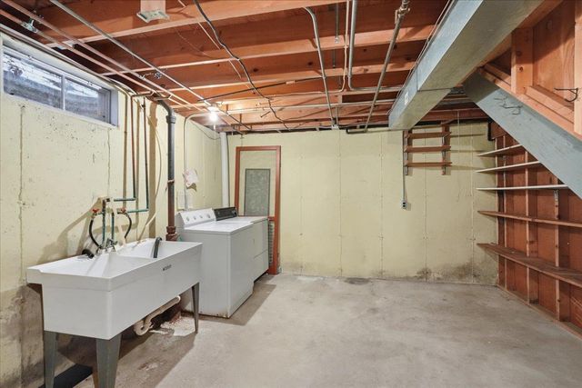 5005 Highland Drive, Mcfarland, WI 53558