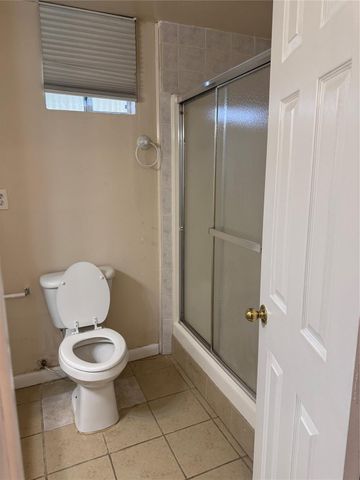 5702 Pine Avenue, Pasadena, TX 77503