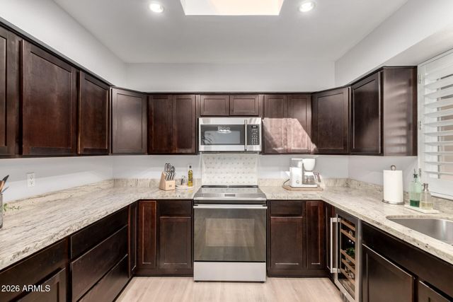 8721 E VIA DE VIVA Street, Scottsdale, AZ 85258