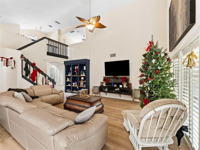 17704 NATHANS DRIVE, Tampa, FL 33647