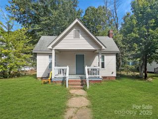 112 Crowell Drive NW, Concord, NC 28025