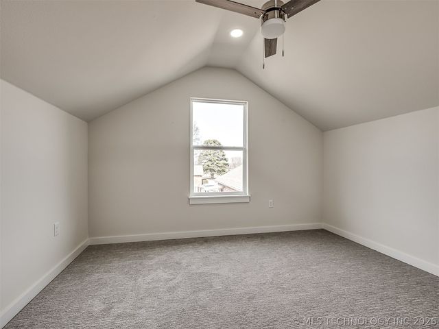 1879 Rockford Drive, Eufaula, OK 74432