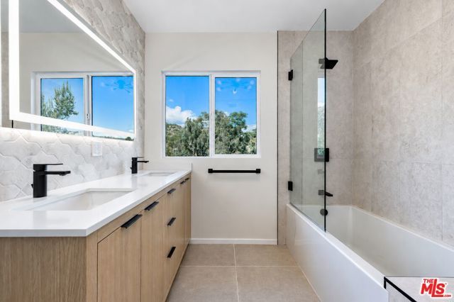 3162 Durand Drive, Los Angeles, CA 90068