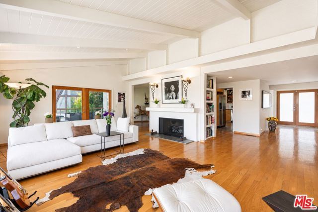3162 Durand Drive, Los Angeles, CA 90068