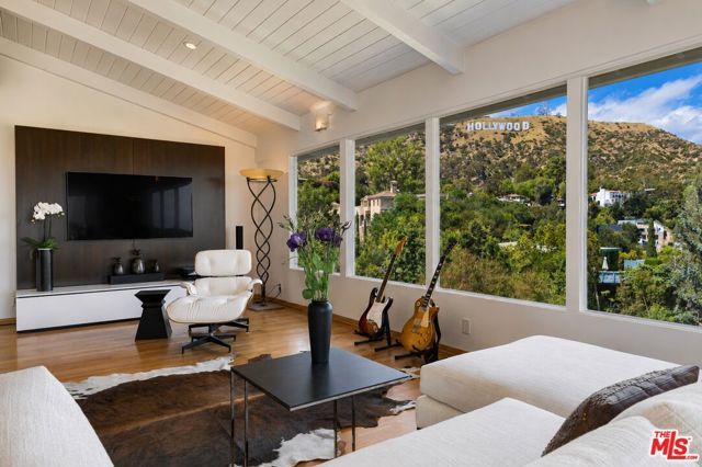 3162 Durand Drive, Los Angeles, CA 90068