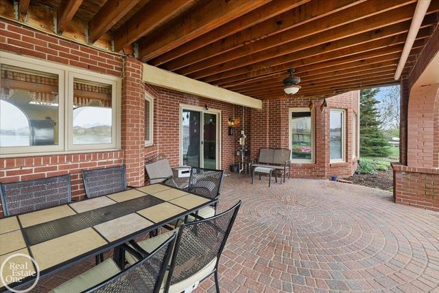 51577 Merry Lane, Shelby Twp, MI 48316