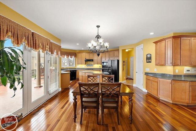 51577 Merry Lane, Shelby Twp, MI 48316