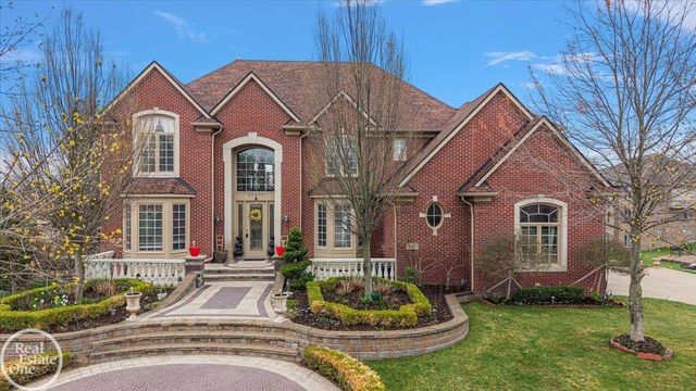 51577 Merry Lane, Shelby Twp, MI 48316