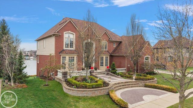 51577 Merry Lane, Shelby Twp, MI 48316