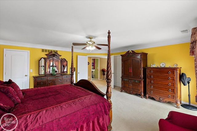 51577 Merry Lane, Shelby Twp, MI 48316