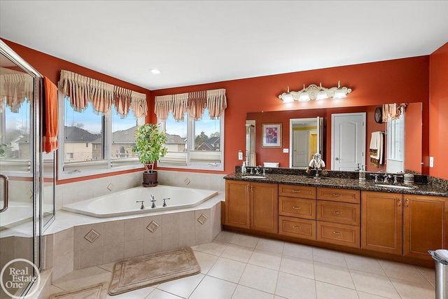 51577 Merry Lane, Shelby Twp, MI 48316