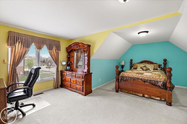 51577 Merry Lane, Shelby Twp, MI 48316