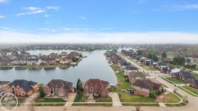51577 Merry Lane, Shelby Twp, MI 48316