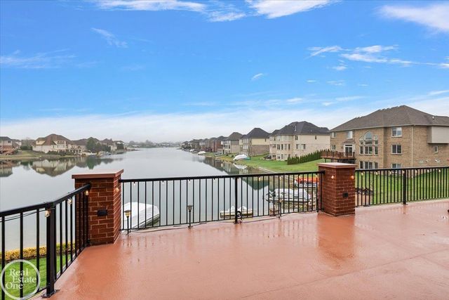 51577 Merry Lane, Shelby Twp, MI 48316