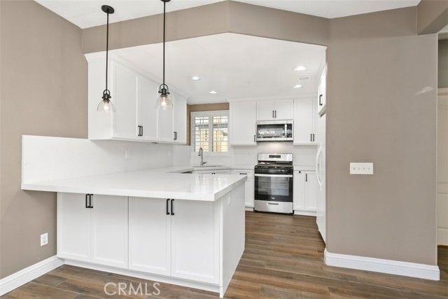 8 Luzern, Mission Viejo, CA 92692