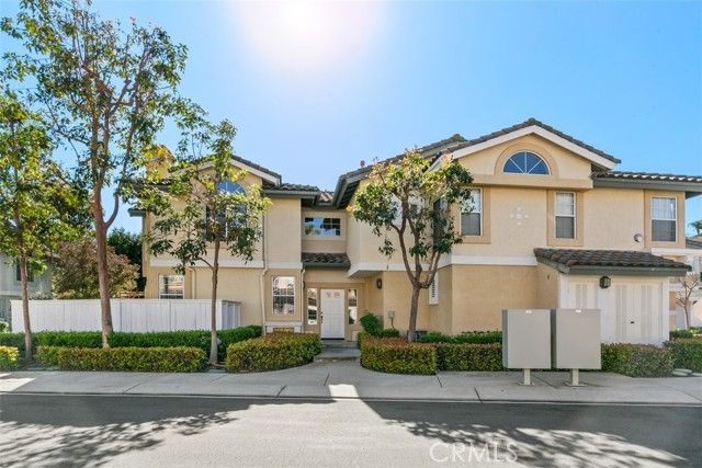 8 Luzern, Mission Viejo, CA 92692