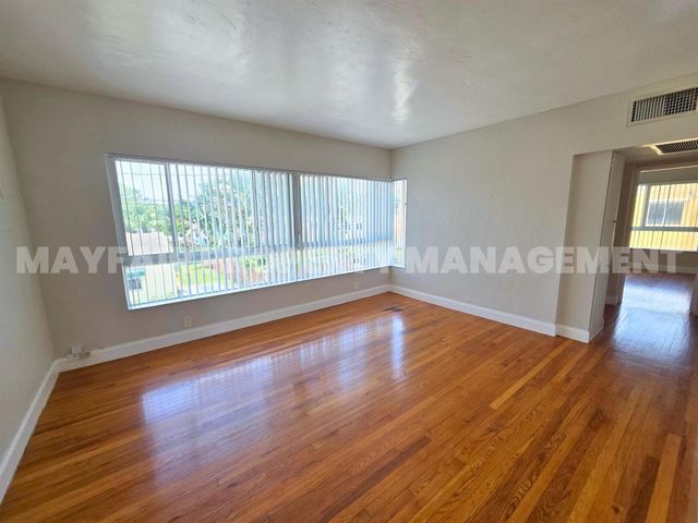 701 NE 16th Avenue 28, Fort Lauderdale, FL 33304