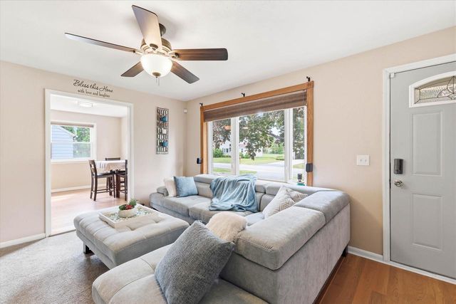 2412 CARLETON AVENUE, Appleton, WI 54915