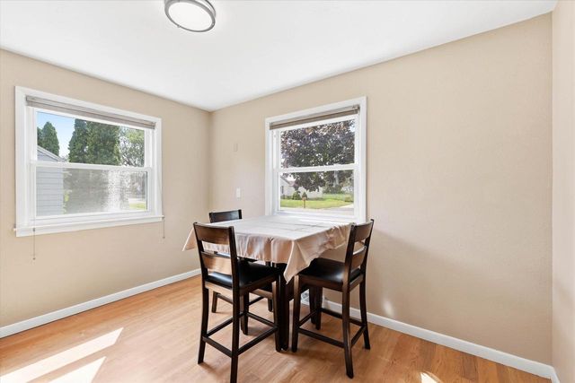 2412 CARLETON AVENUE, Appleton, WI 54915
