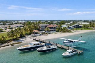 211 Kingfisher DR, Captiva, FL 33924