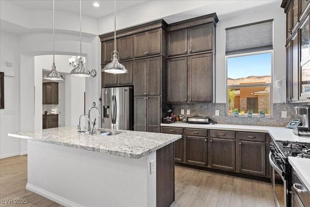 6722 Desert Crimson Street, Las Vegas, NV 89148