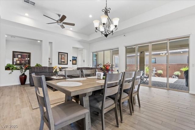 6722 Desert Crimson Street, Las Vegas, NV 89148