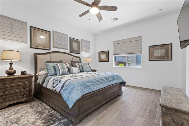 6722 Desert Crimson Street, Las Vegas, NV 89148